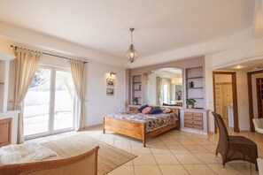 7 Schlafzimmer, Bügeleisen/Bügelbrett, WLAN, Bettwäsche