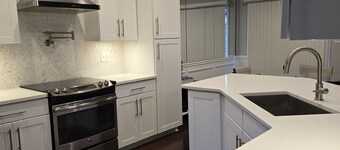 Super Clean Comfortable Townhome -Sleeps 6-Home Away From Home! 















