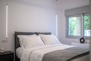 2 室のベッドルーム、アイロン / アイロン台、WiFi (無料)、ベッドシーツ