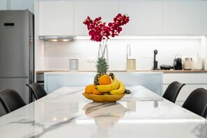 Fridge, oven, stovetop, coffee/tea maker - Casa Lemonia - 110 sqm Maisonette (Kardamaina)