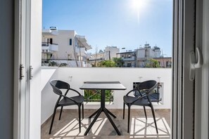 Outdoor dining - Eros Port & Beach Haven (Kos)