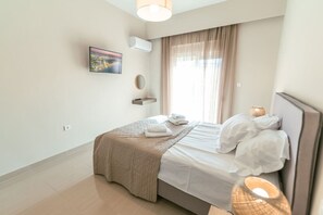 2 bedrooms, iron/ironing board, free WiFi, bed sheets - Designer Stay 100sqm | Wood & Marble | 5min to Sea (Kos)