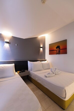 Standard Room | In-room safe, blackout drapes, soundproofing, free WiFi