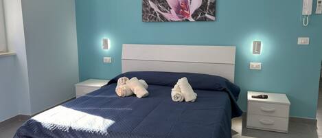 1 chambre, fer et planche à repasser, Wi-Fi, literie fournie