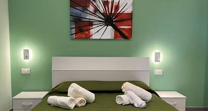 Cozy and modern apartment a stone's throw from the sea