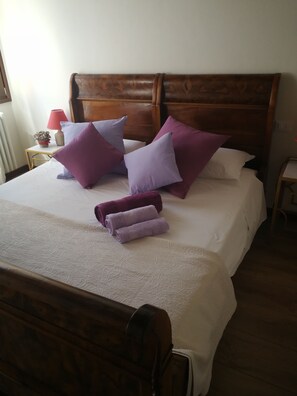 2 bedrooms, in-room safe, desk, iron/ironing board - Superior Suite 3rd floor (Verona)