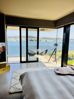 4 slaapkamers, een strijkplank/strijkijzer, gratis wifi, beddengoed