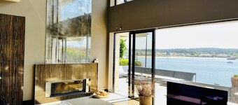 Chalet de Diseño Para Sentirte Acariciado por el Mar, Mera, Galicia