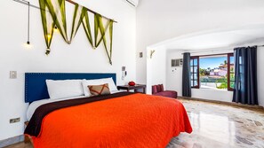 Villa de lujo | 5 dormitorios, edredones de plumas, escritorio y wifi gratis