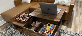 Entire house Spacious & Clean for 9.  Close To Everything! with WiFi