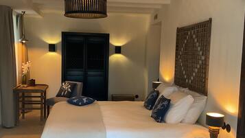 Luxe tweepersoonskamer | 1 slaapkamer, een kluis op de kamer, gratis wifi, beddengoed