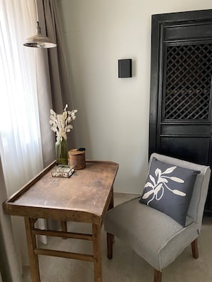 Luxury Double Room | In-room safe, free WiFi, bed sheets - Finca La Mixtura & Restaurant Mélange (Ontinyent)