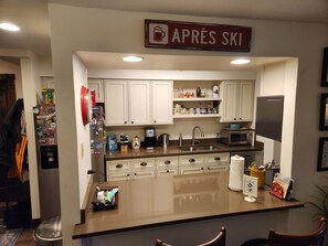 Fridge, oven, stovetop