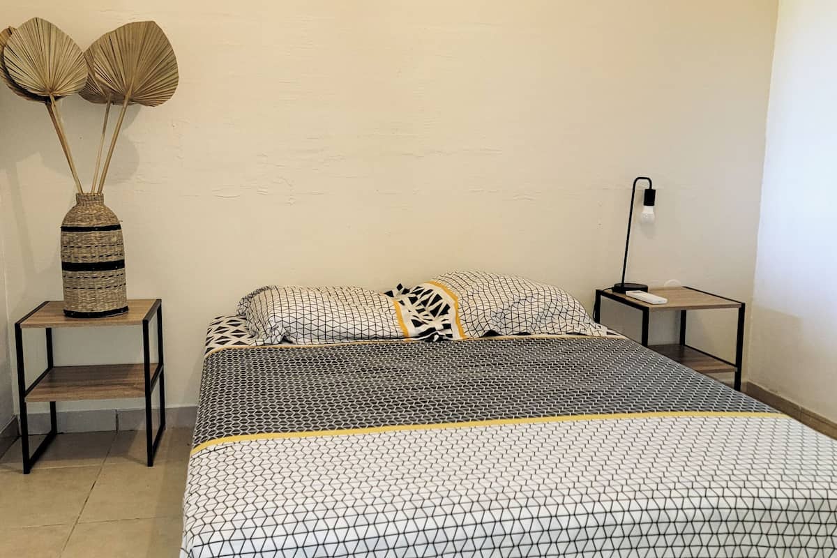 3 bedrooms, minibar, desk, laptop workspace