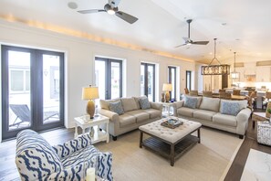 TV, fireplace, DVD player, video library - Starfish Cottage - Rosemary Beach (Rosemary Beach)