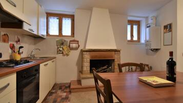 Frigorifero, microonde, forno, lavastoviglie