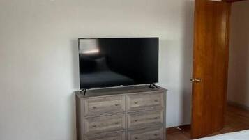 3 habitaciones, tabla de planchar con plancha y wifi gratis