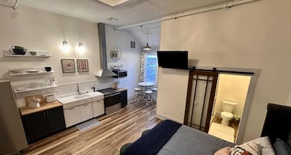 Opera House Suite 2