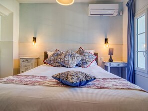 4 bedrooms, iron/ironing board, WiFi - La Bastide de Magdeleine by Interhome (La Cadière d'Azur)