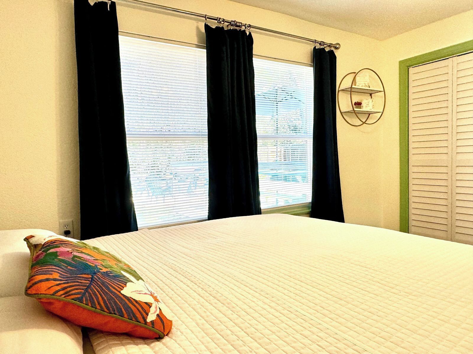 2 chambres, fer et planche à repasser, Wi-Fi gratuit, draps fournis