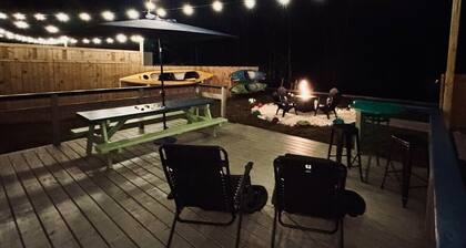 Key Lime Cottage - Waterfront, kayaks, fire pit