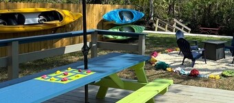 Key Lime Cottage - Waterfront, kayaks, fire pit