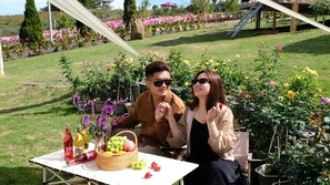อาหารเช้าชุดใหญ่สไตล์อังกฤษทุกวัน (คิดค่าบริการ)