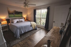 4 室のベッドルーム、アイロン / アイロン台、WiFi、ベッドシーツ