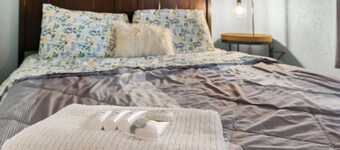 Borealis Barnhouse - Slumber 7