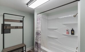 Towels - Borealis Barnhouse - Slumber 7 (Anchorage)