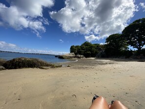 Solsenger og strandhåndklær
