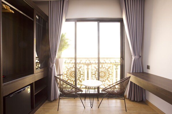 Family Quadruple Room | Living area