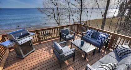 Sisu Shores: Lakefront Home with Private Beach and Wood Burning Sauna