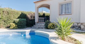 Pool - Bonita Villa con Piscina Privada (Les Tres Cales)