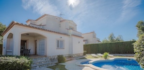 Exterior - Bonita Villa con Piscina Privada (Les Tres Cales)