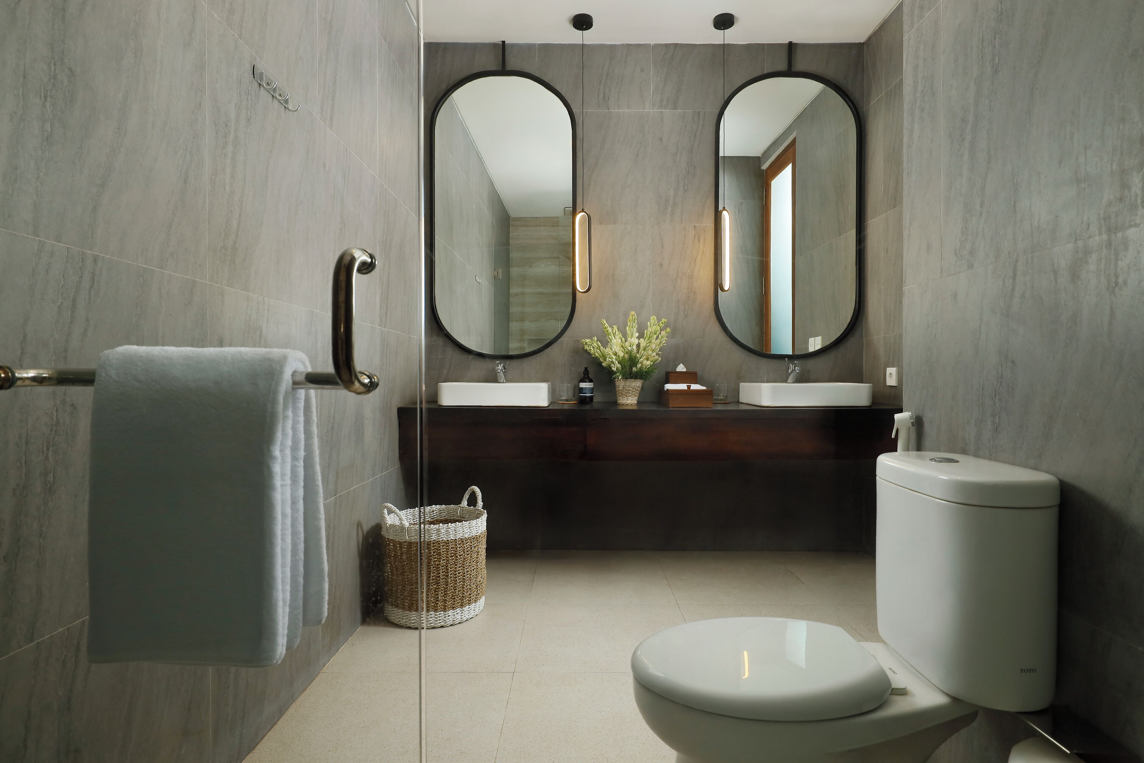 Villa familiar, 4 habitaciones, piscina privada | Baño | Artículos de higiene personal gratuitos, secador de pelo y albornoces