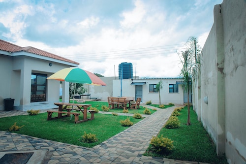 Luxury 3 Bedroom Self Catering Apartment- Masvingo