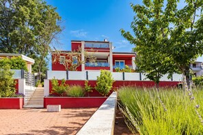 Property grounds - Apartment Ayni With Private Pool (Umag)