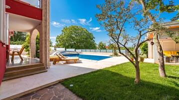 Family Apartment, Multiple Bedrooms (Apartment Ayni With Private Pool) | Terrace/patio