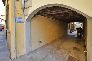Standard Townhome, Multiple Bedrooms (Casina Valentina) | Property grounds - Casina Valentina (Florence)