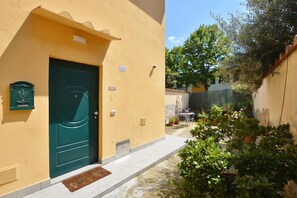 Standard Townhome, Multiple Bedrooms (Casina Valentina) | Terrace/patio - Casina Valentina (Florence)