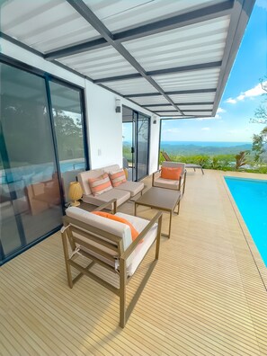 Ferienhaus, 3 Schlafzimmer, eigenes Bad, Bergseite | Terrasse/Patio