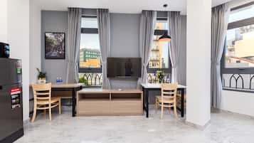 Superior Apartment | Television