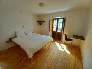 4 Schlafzimmer, Internetzugang, Bettwäsche