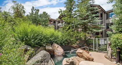 Corner Unit 50 Yards to Snowmass Hiking & Biking Trails! Walk to Shops/Dining, Pool, HT & Fitness Rm