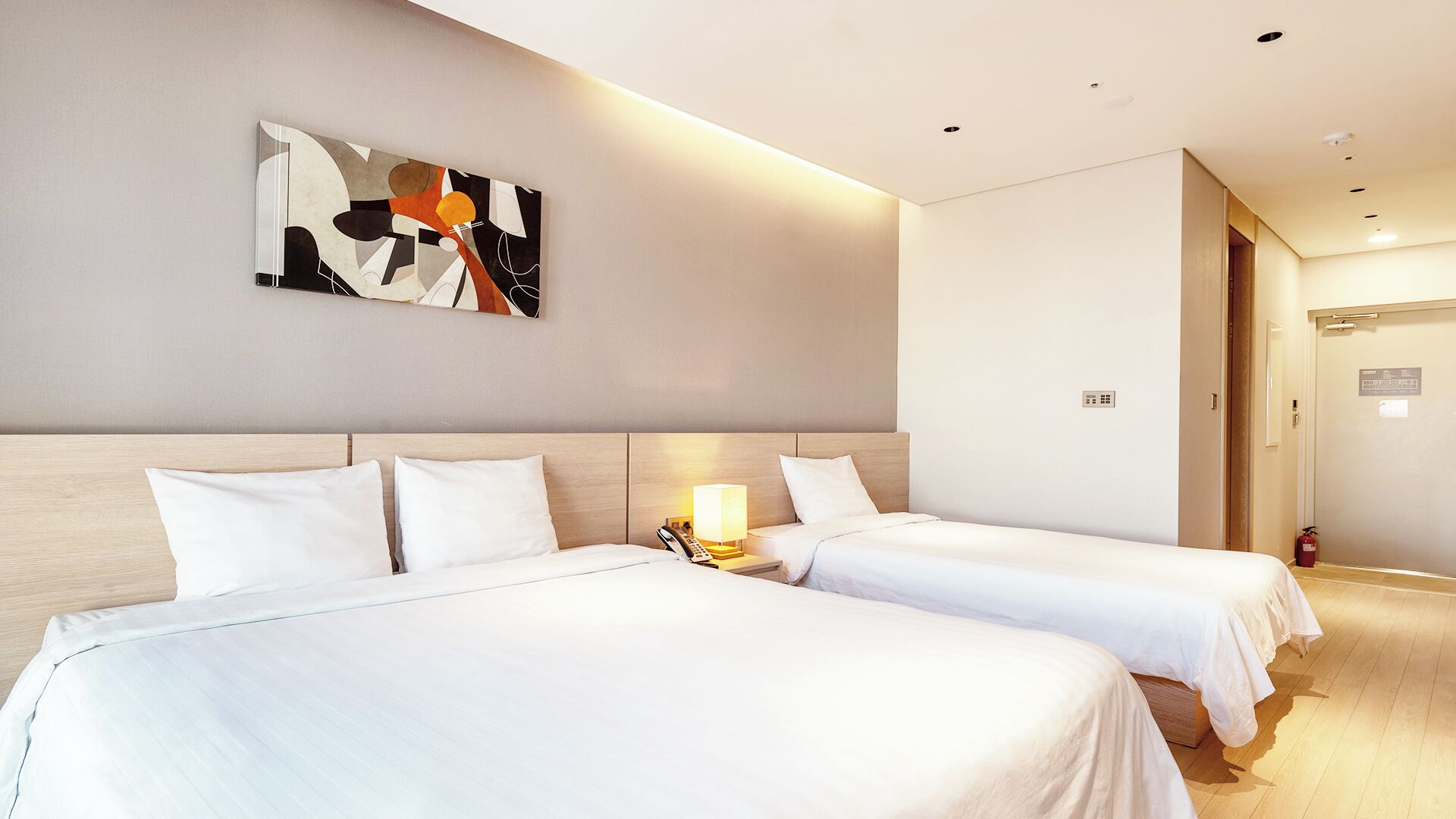 Twin Room | Free WiFi, bed sheets