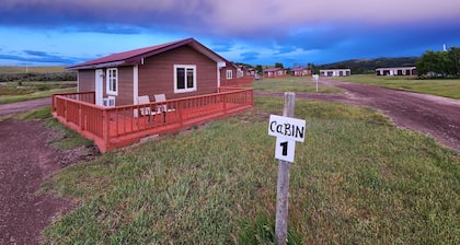 Circle R Cabin 5, Private Ranch, Mountain Views