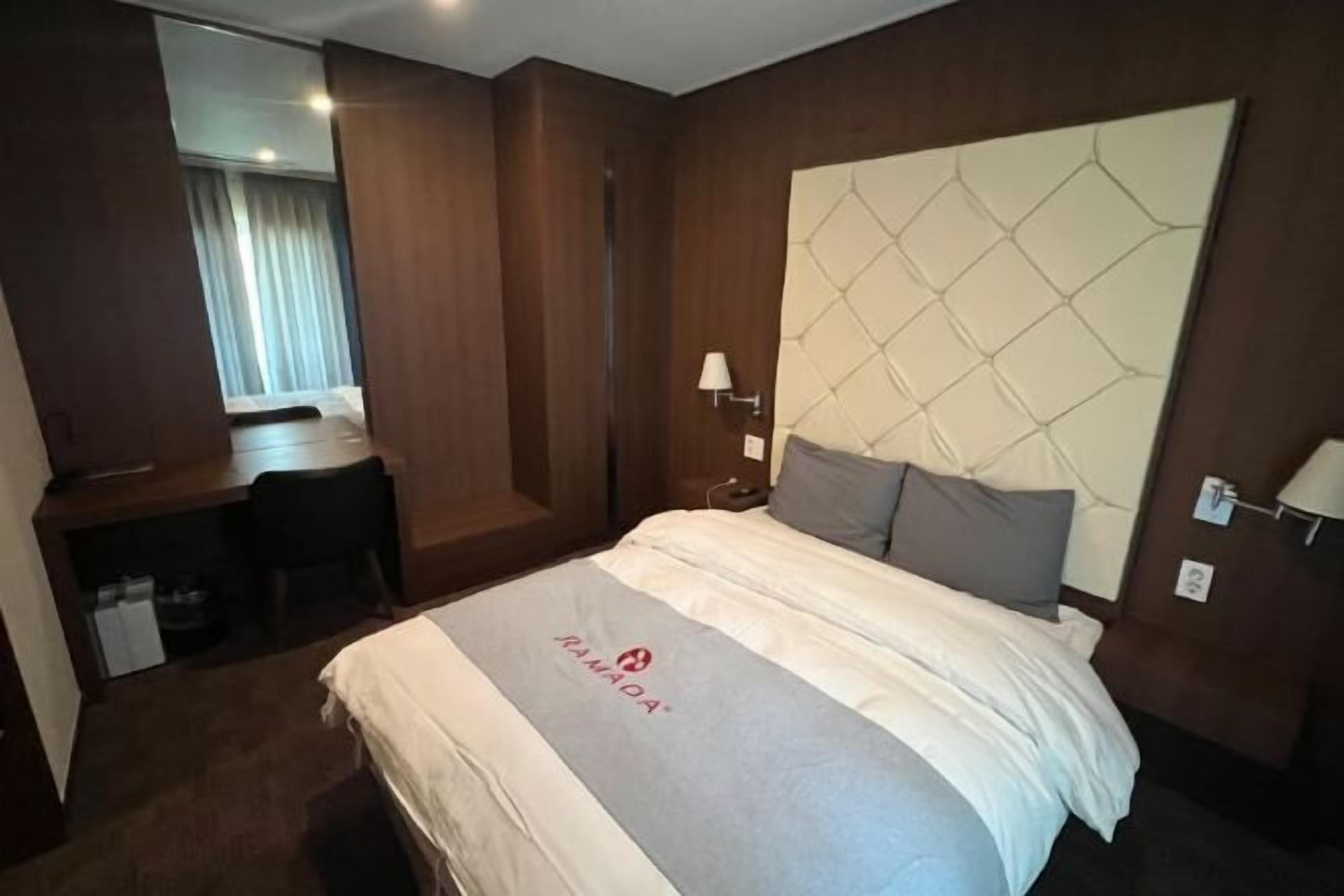 Decoración individual, mobiliario individual, ropa de cama