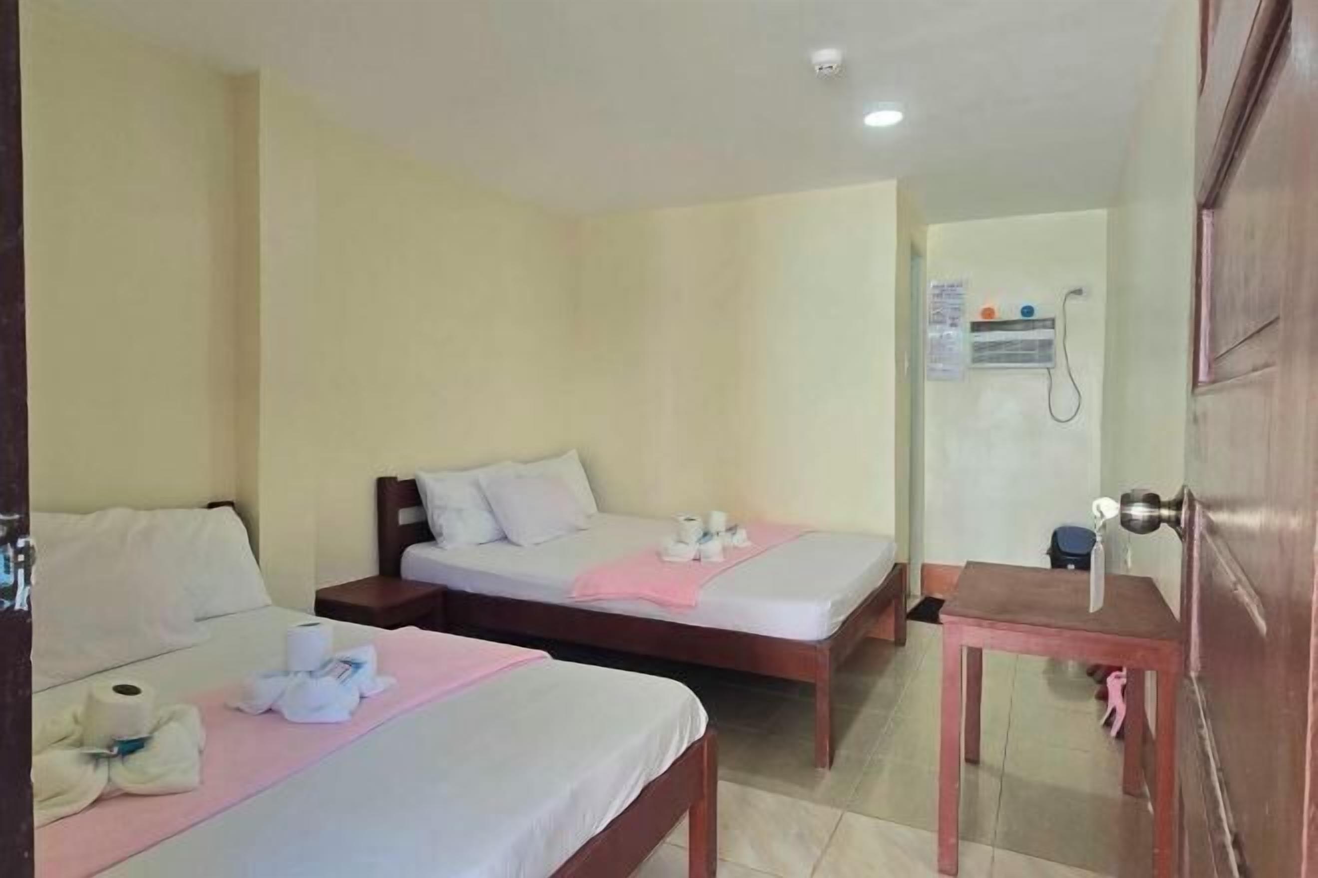 Egyptian cotton sheets, premium bedding, down comforters