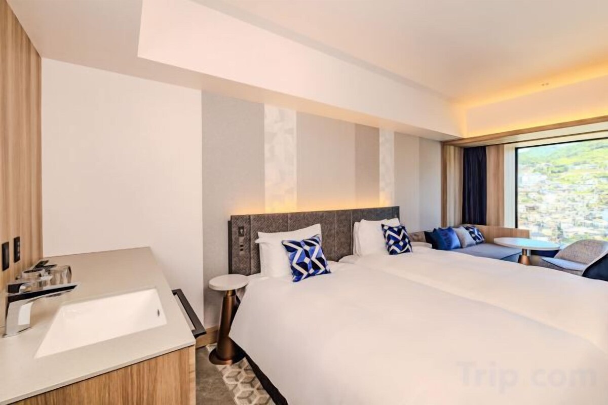 Standard City View Twin Room